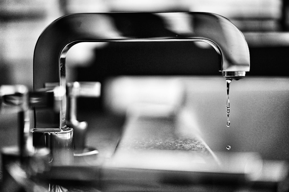 Robinet qui goutte, fuite d'eau